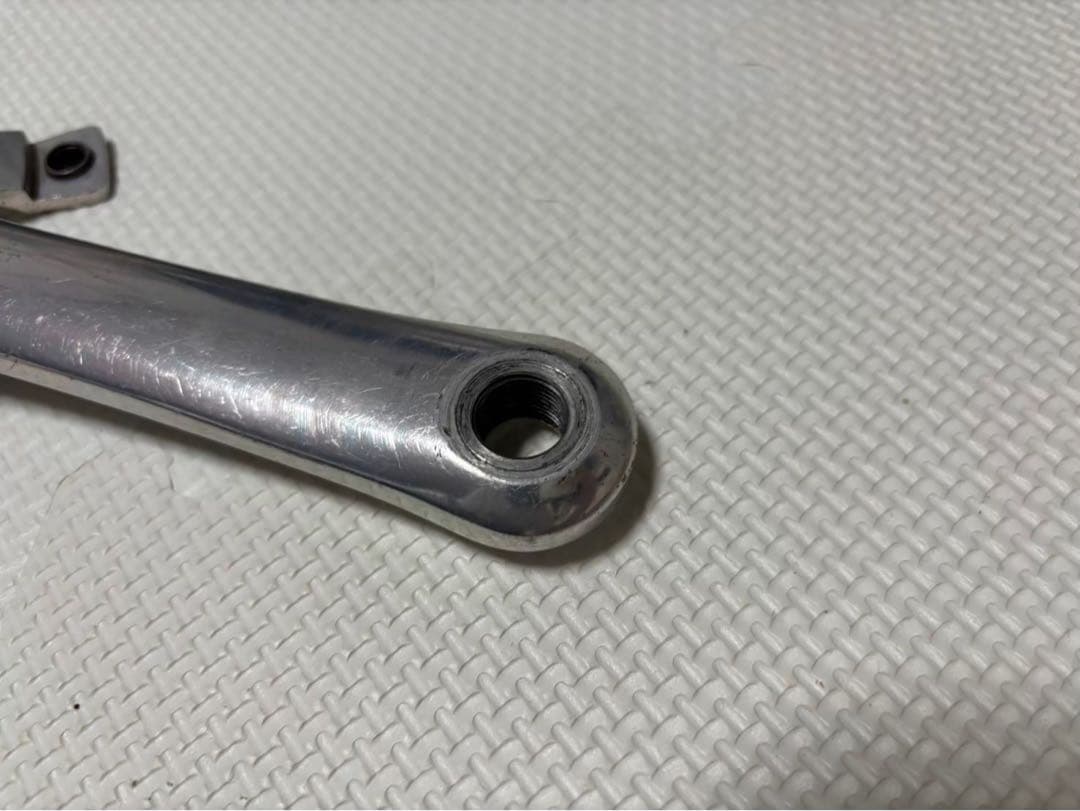 SHIMANO クランクセット シルバー 175 NJS ボルト付 #002