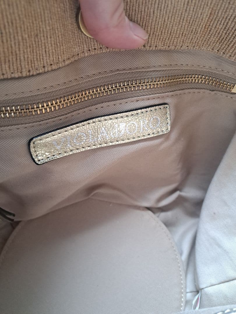 VIOLAd‘ORO ストロー かごバッグ タッセル付き