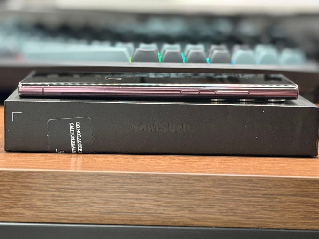 サムスン Galaxy S22 Ultra 512GB香港版SIMフリーおまけ付