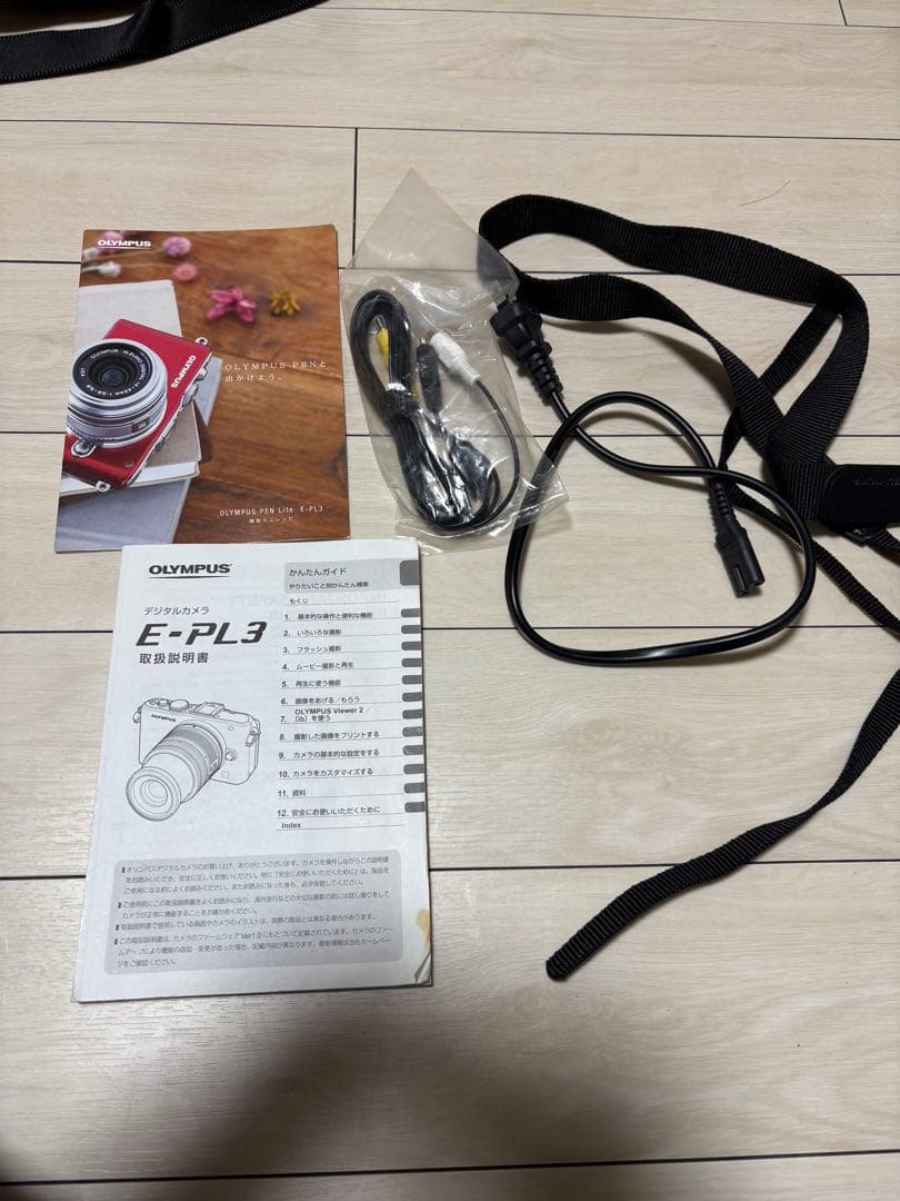 OLYMPUS PEN E-P1 two lens kit ホワイト動作品　美品