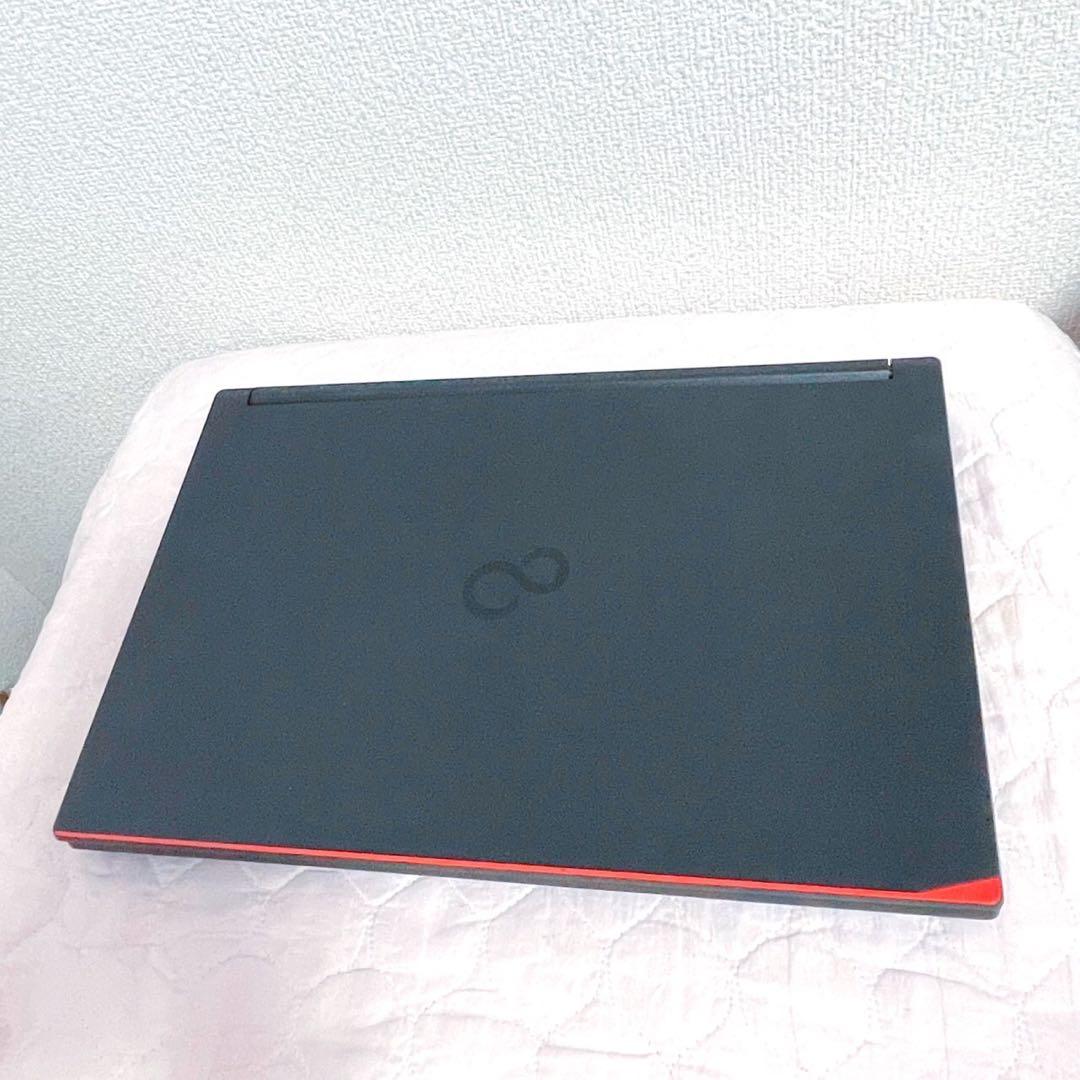 【高級機・極美品】2021年製 第10世代i5 フルHD NVMe + SSD