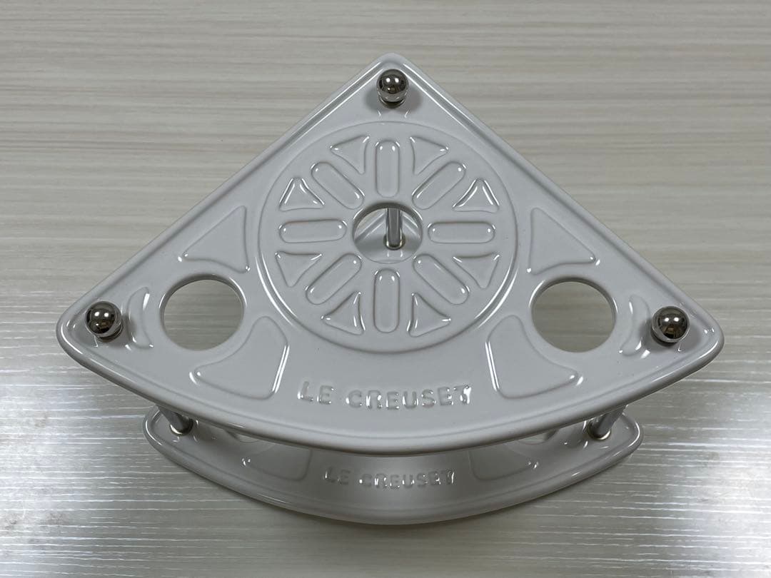 ル・クルーゼ　ラムカンスタンド　ホワイト