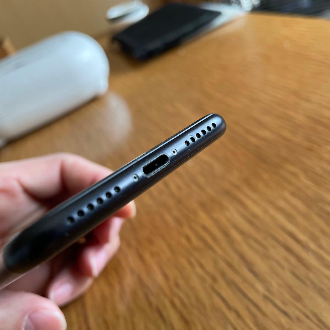 iPhone se2 第2世代　64GB