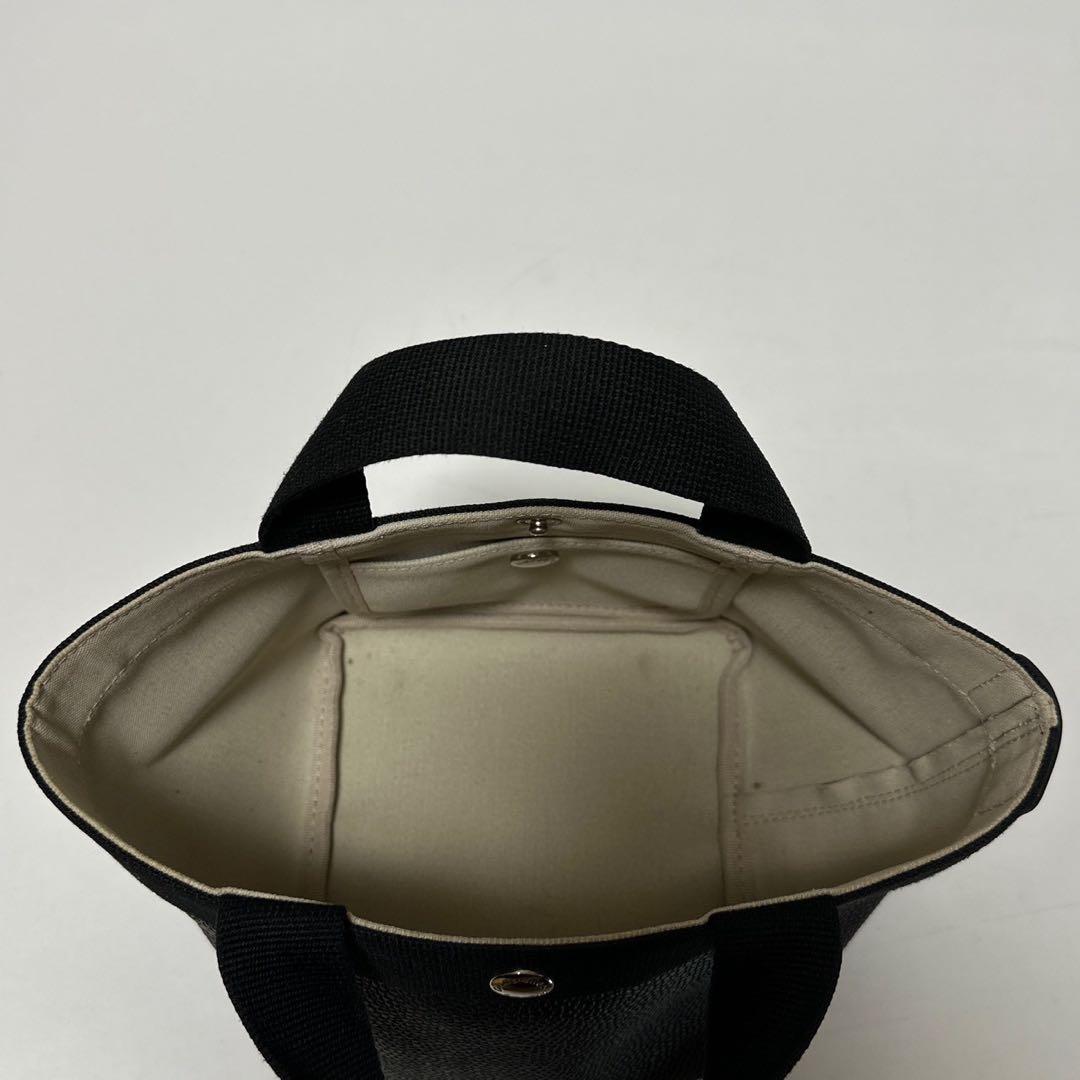 o36【極美品】エルベシャプリエ　レザー　ブラック　701GP ハンドSサイズ.