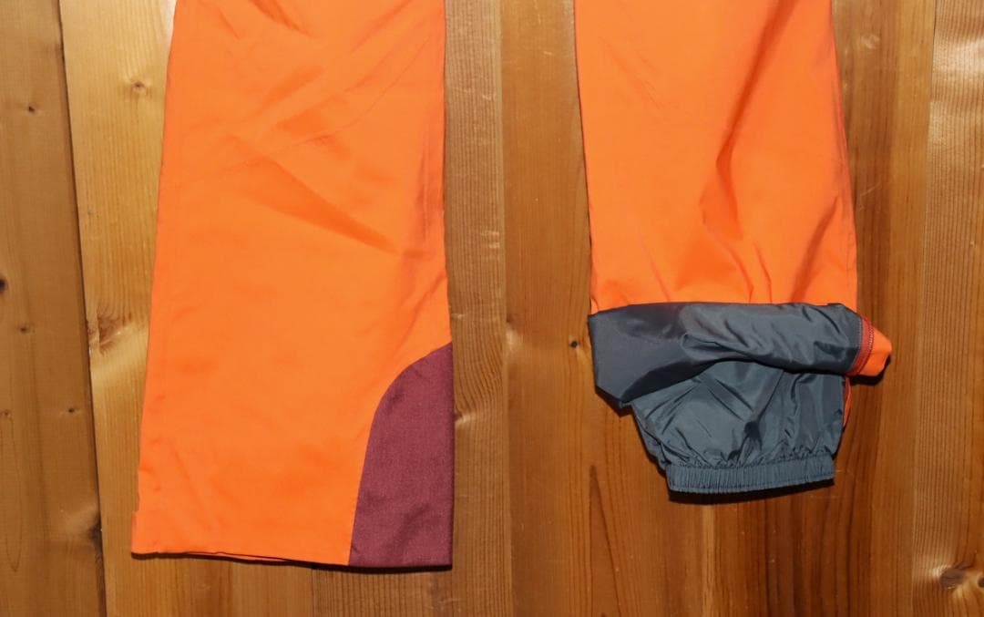 新品 ゴールドウイン Gソリッド カラー 中綿 スキーパンツ (3/Lサイズ)Ⓗ