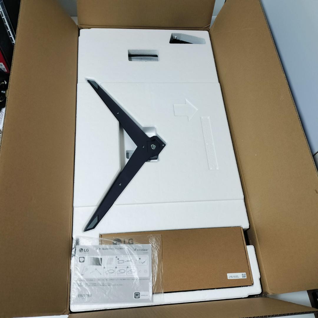 【美品】LG UltraGear™ 32GQ950-B\" 4K 31.5 インチ