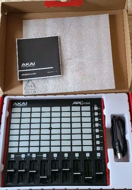 AKAI APC mini Mk2 Ableton Liveコントローラー