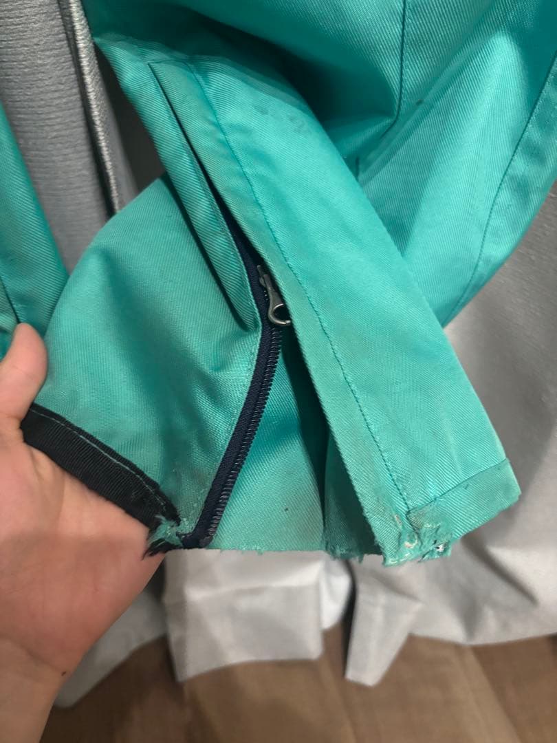 【レア】スノーボードウェア　上下セット　ネイビー花柄　スカラー