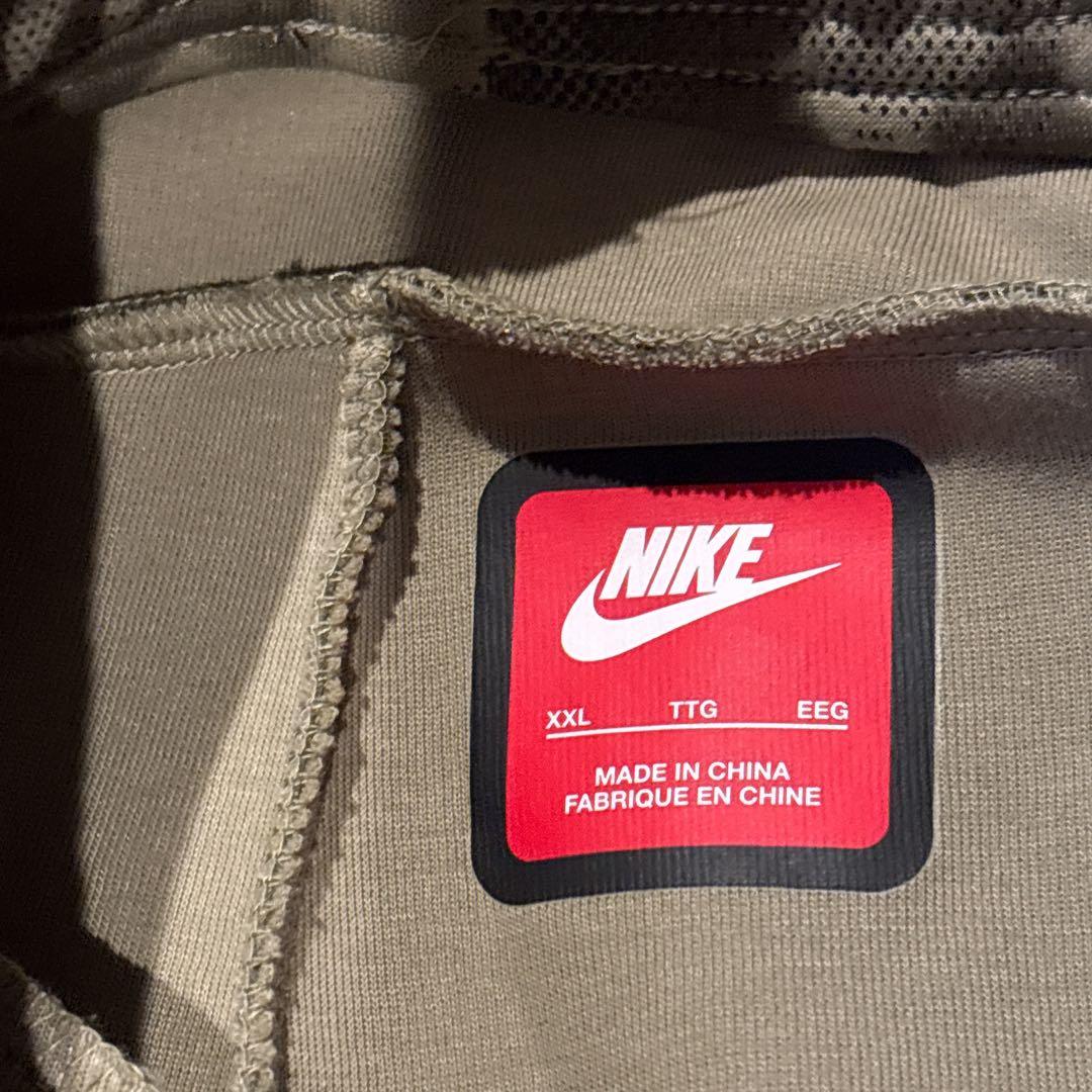 【新品】ナイキ テック メンズ オープンヘム フリース カモ パンツ 2XL