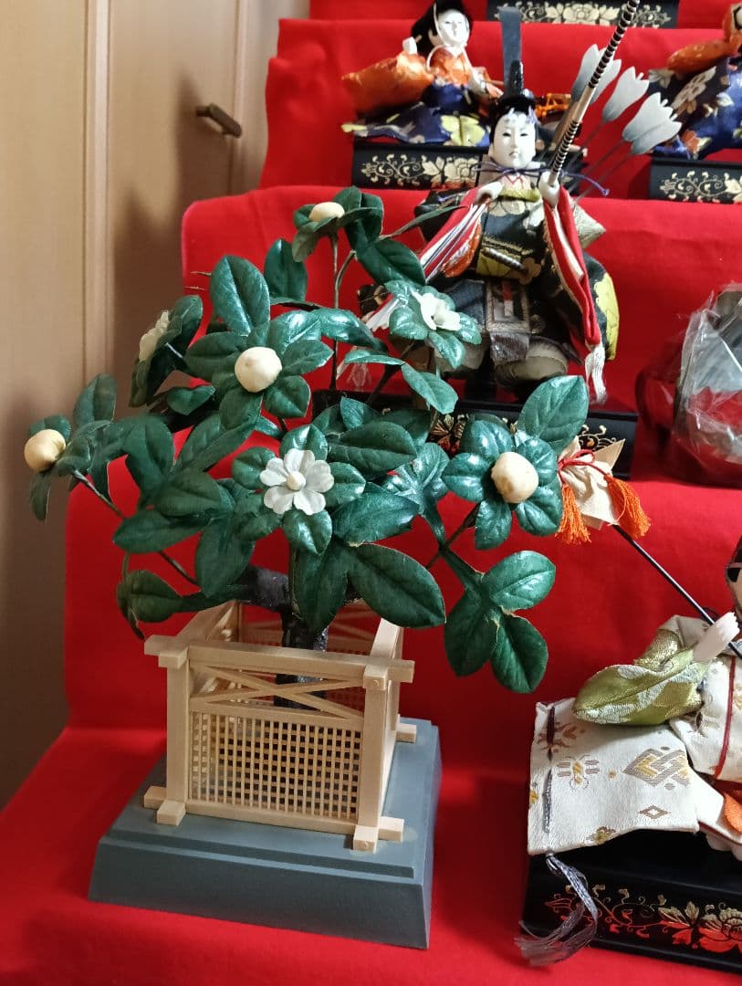 値下げ▼寿鳳びな　雛人形　7段飾り　(埼玉県春日部市でお渡し希望)