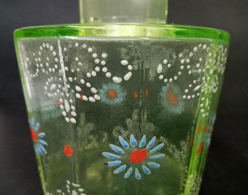 ★P0101★アンティーク　ウランガラス　エナメル花絵 　蓋付き瓶