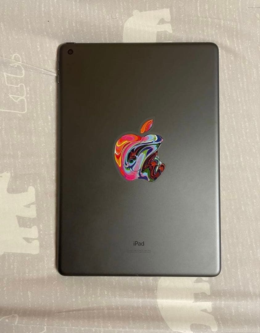 iPad Wi-Fiモデル　第7世代　128GB