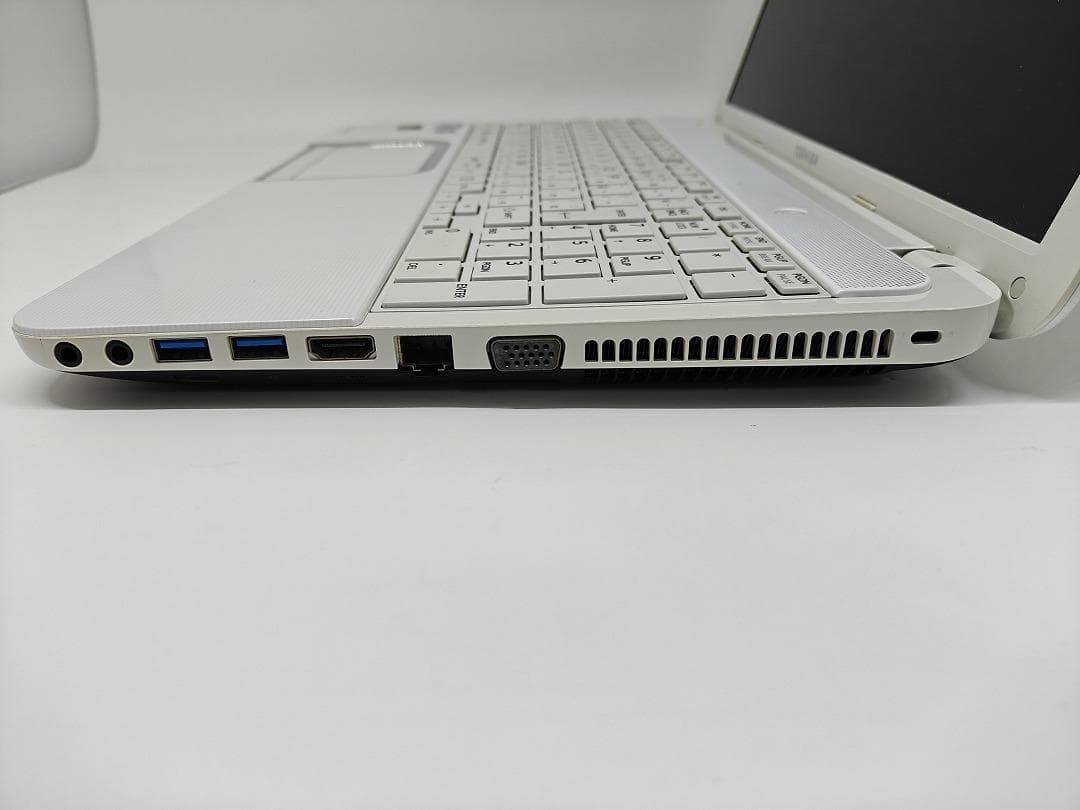 【東芝】爆速 Corei7/新品SSD256GB ノートパソコン 8GB E10