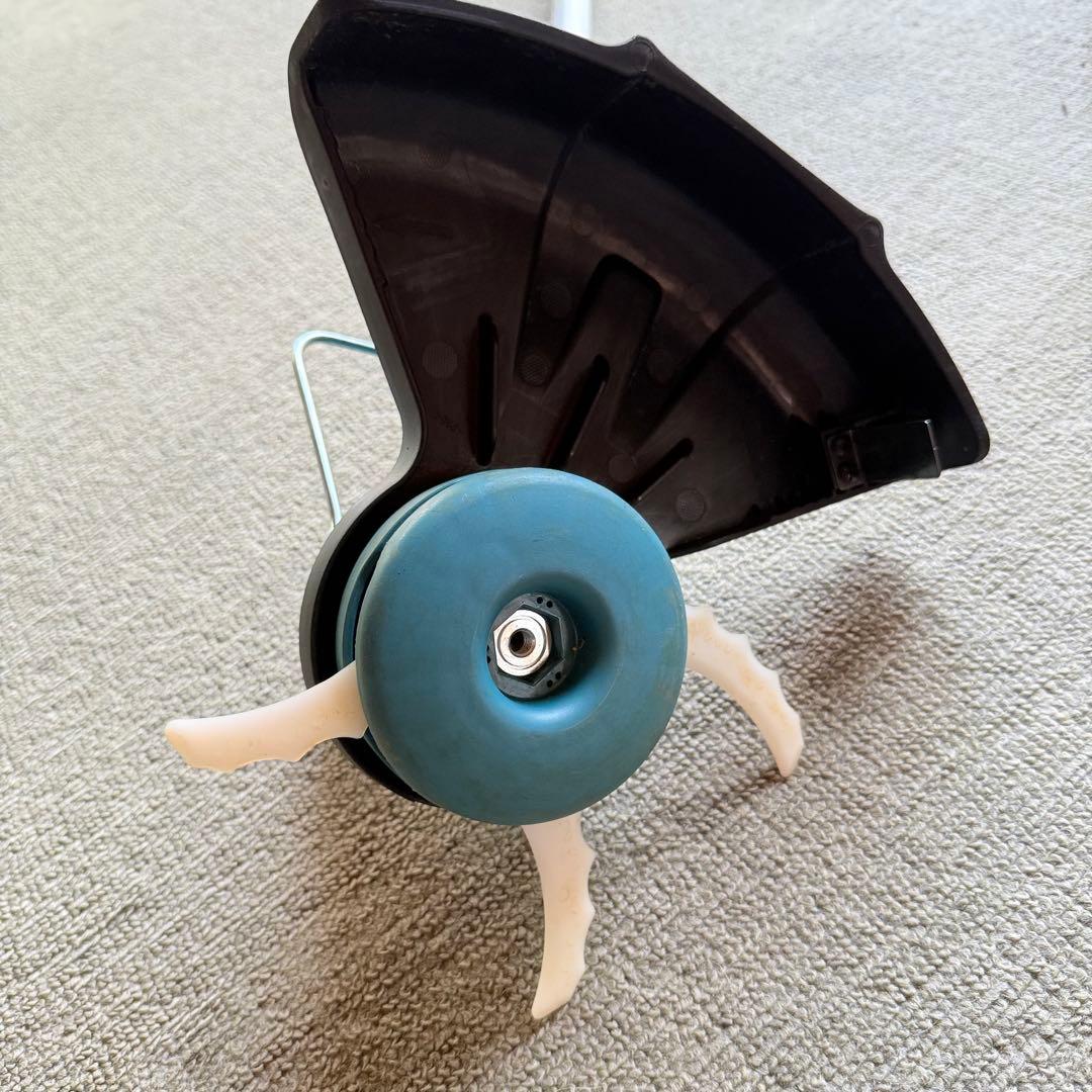 マキタ 18V 充電式草刈機 樹脂刃付 バッテリー充電器付き MUR189DWF