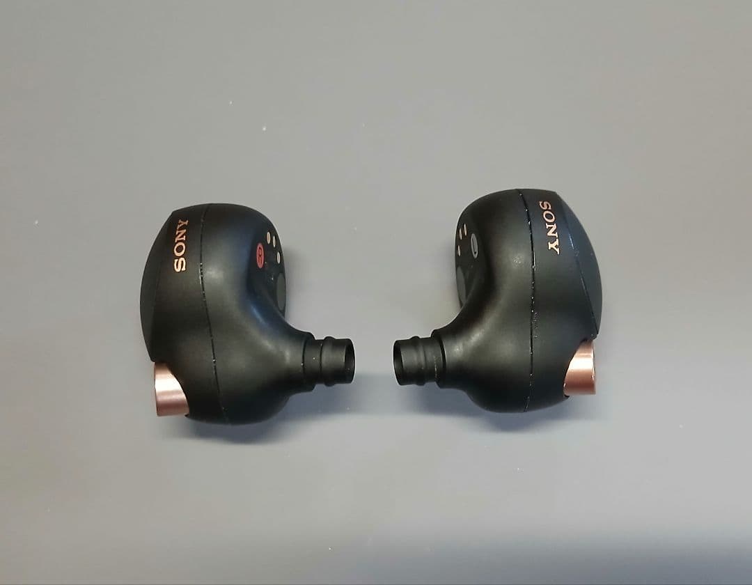 SONY　WF-1000XM4　ワイヤレス　ノイズキャンセリング　イヤホン