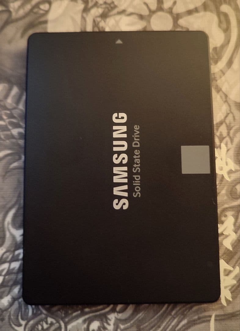 Samsung 860 EVO 1TB 内蔵型SSD