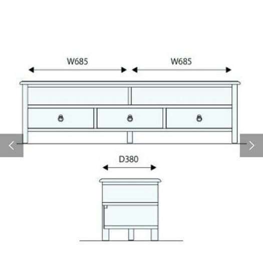 いちご　テレビボード