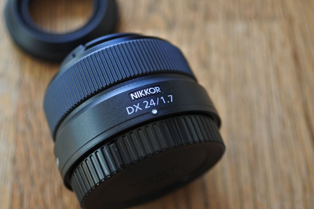 ［美品］NIKKOR Z DX 24mm f/1.7 純正フード付