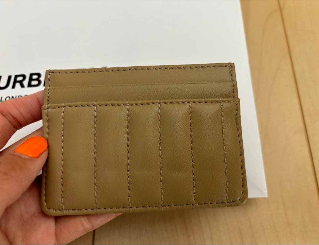 Burberry カードケース　新品未使用　ベージュ