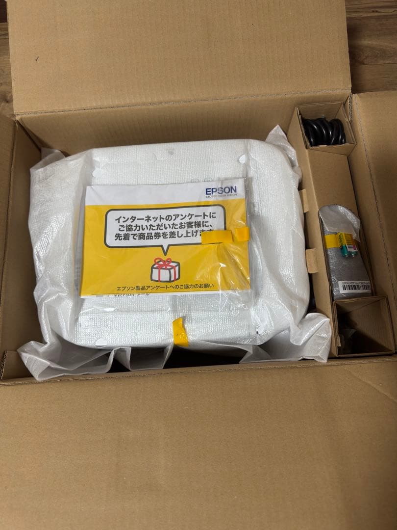 EPSON 4K HDR プロジェクター本体 EH-TW6250