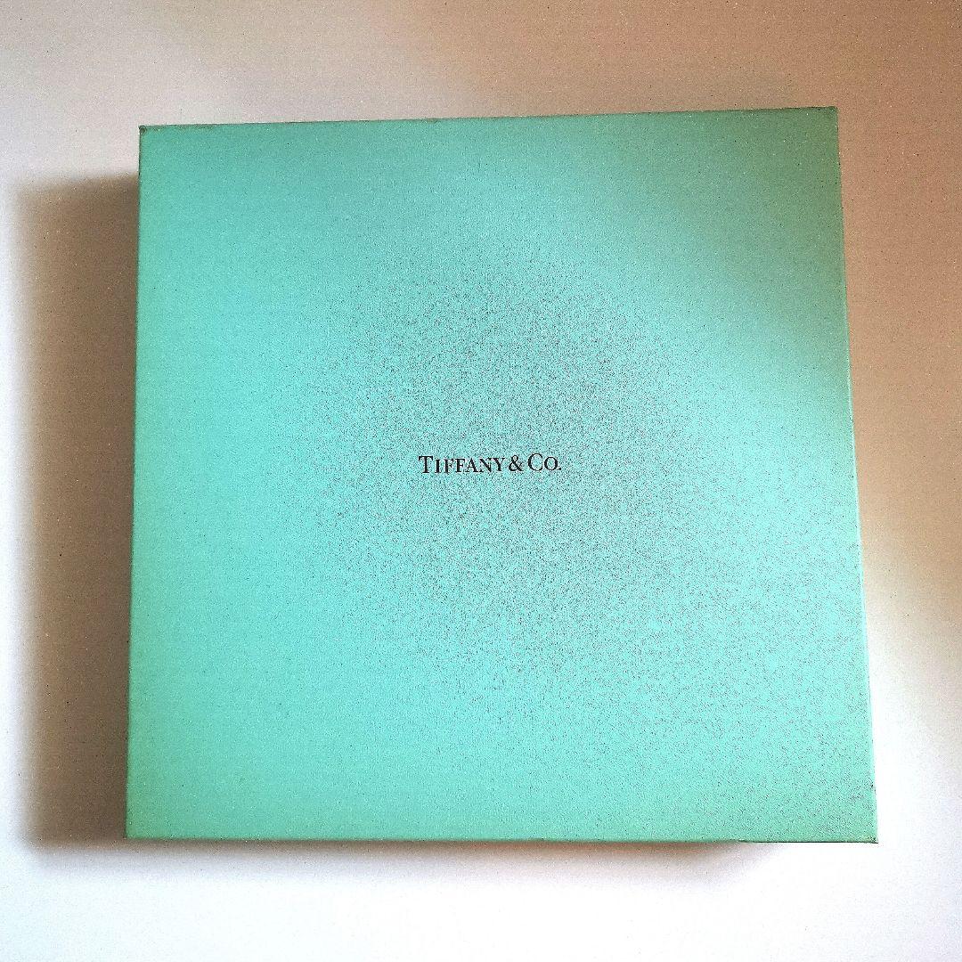 未使用・未開封　ティファニー 新品・ブルーリボン スクエア プレート 皿 24