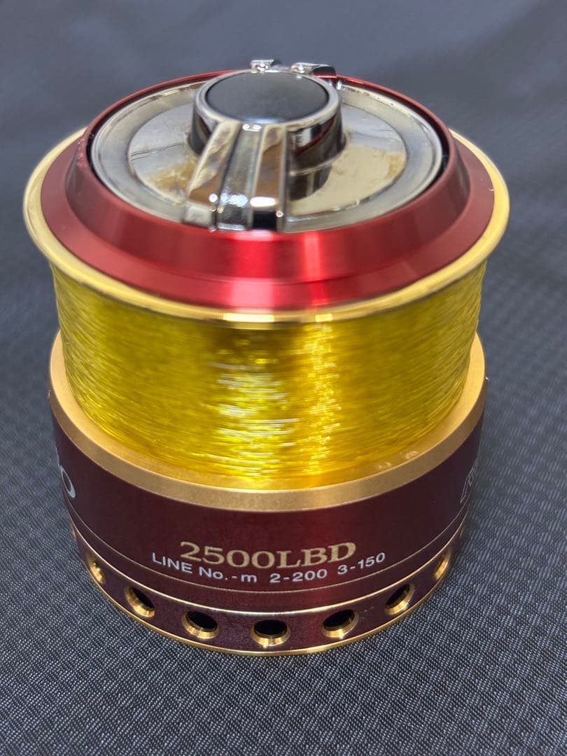 DAIWA トーナメント ZAION 2500LBD ※修理必要