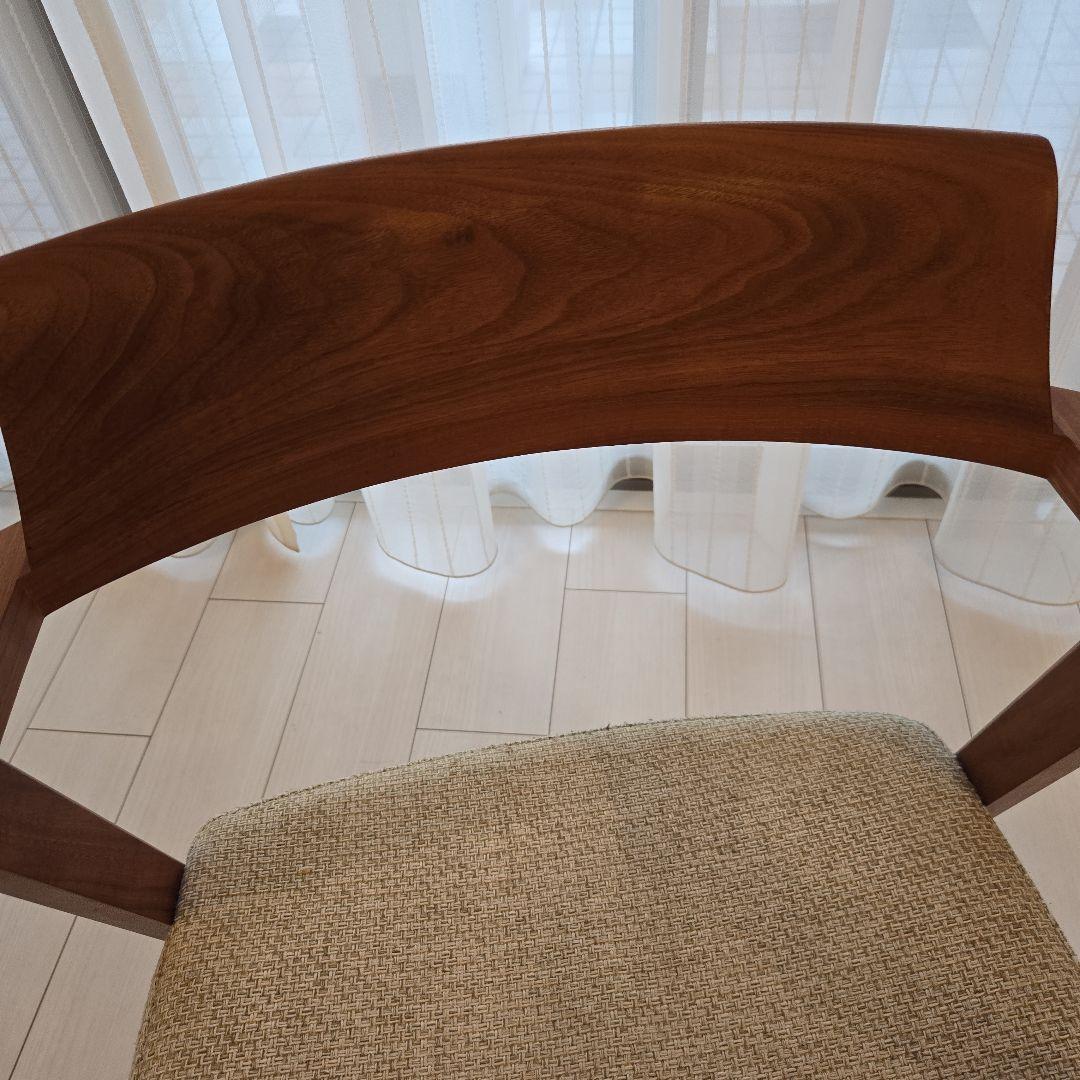 ダイニングチェア　ウォールナット無垢　ファブリック