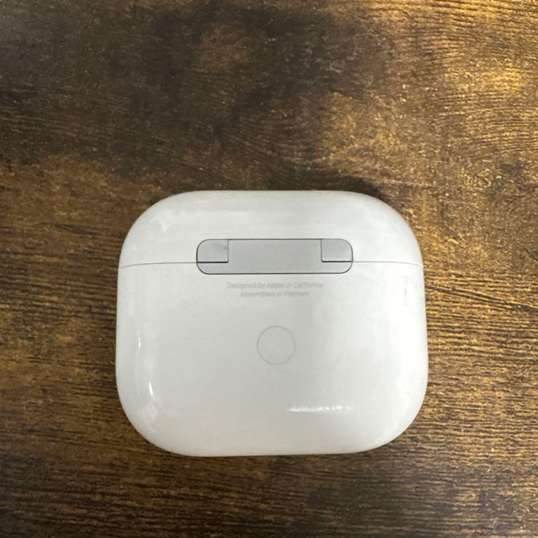 AirPods 第3世代　充電ケース付き