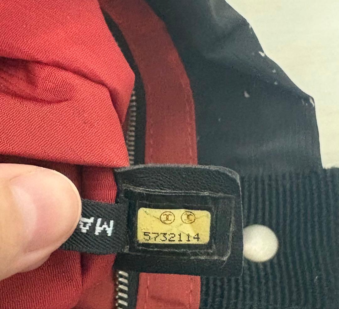 CHANEL の旧トラベルライントートバッグ　ブラック