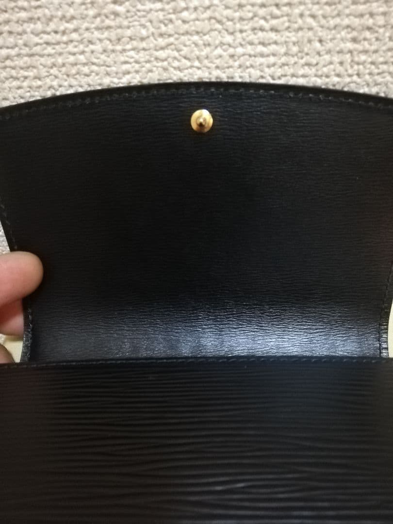 ルイ ヴィトン Louis Vuitton エピ ティルシット　ノワール