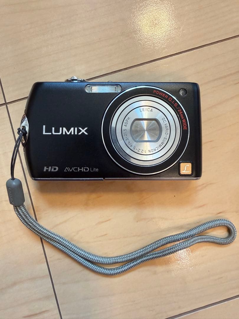 Panasonic DMC FX70 コンパクトデジタルカメラ　デジカメコンデジ