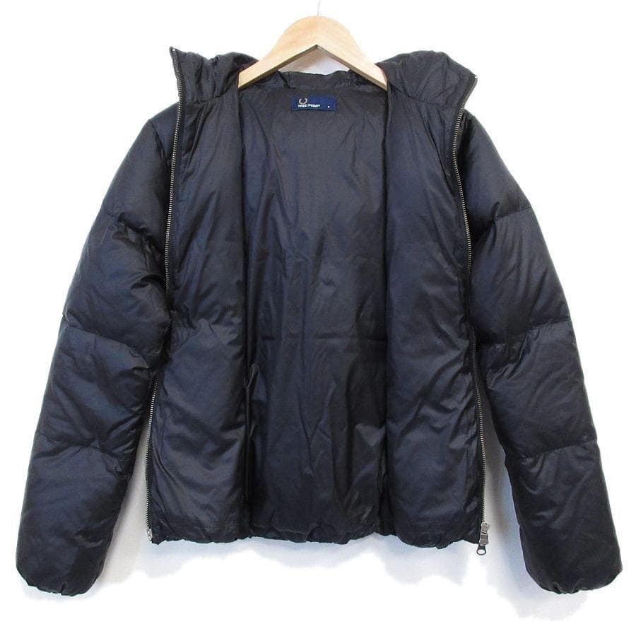 美品 フレッドペリー ダウンジャケット S 黒 30-26012306