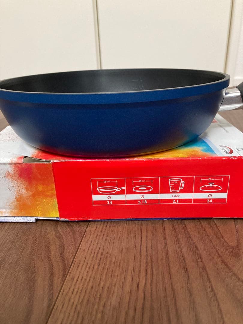 フィスラーカラーエディション24センチフライパン