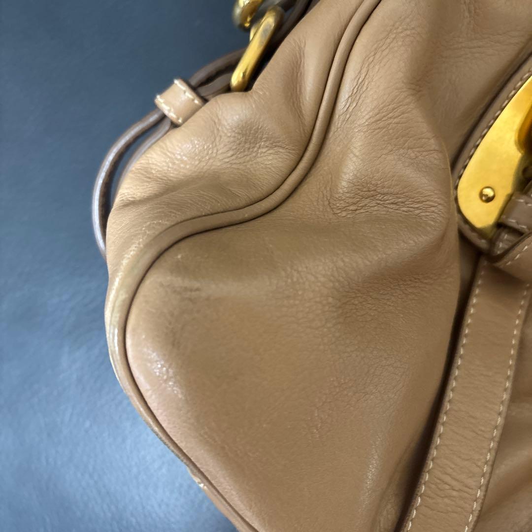 み*の様 PRADA ショルダーバッグ ベージュ ゴールド金具