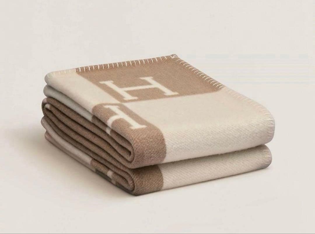 【新品・未使用品】HERMES エルメス　プレード（ノワゼット）