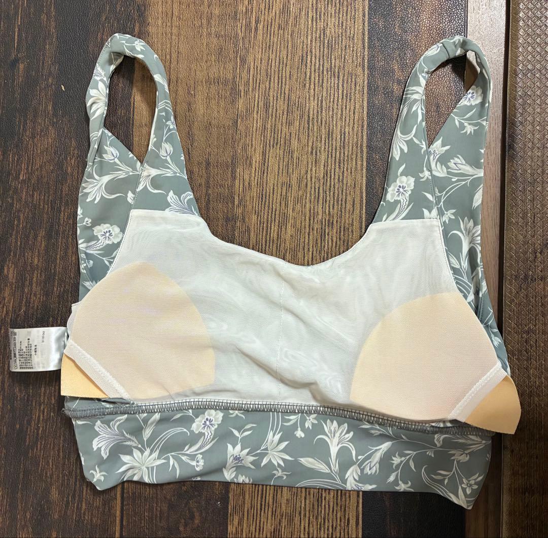 極美　emmi yoga エミヨガ　ヨガウェア　スモークグリーン　M