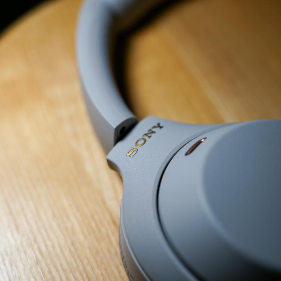 【極美品】SONY WH-1000XM4 ワイヤレスヘッドホン