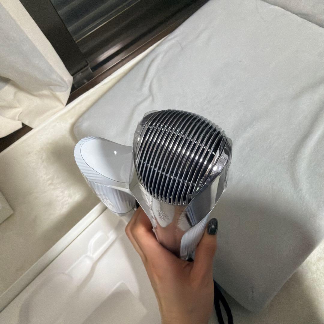 リファ　ビューテック　ドライヤー　スマートダブル　保証期間内　白　ReFa