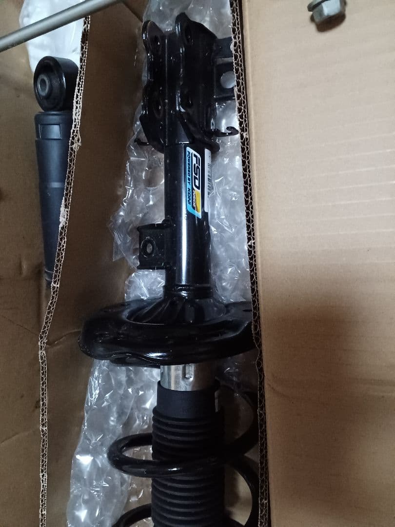 アバルト595 純正サスペンションキット スプリング付き