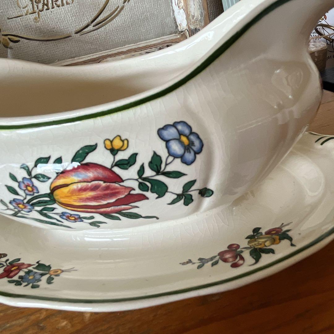 ビレロイボッホ　ストラスブールの花柄ソーシエール