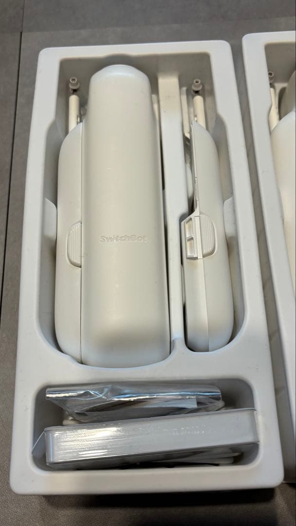 【ほぼ新品】SwitchBot カーテン 第3世代 ソーラーパネル付 2台セット