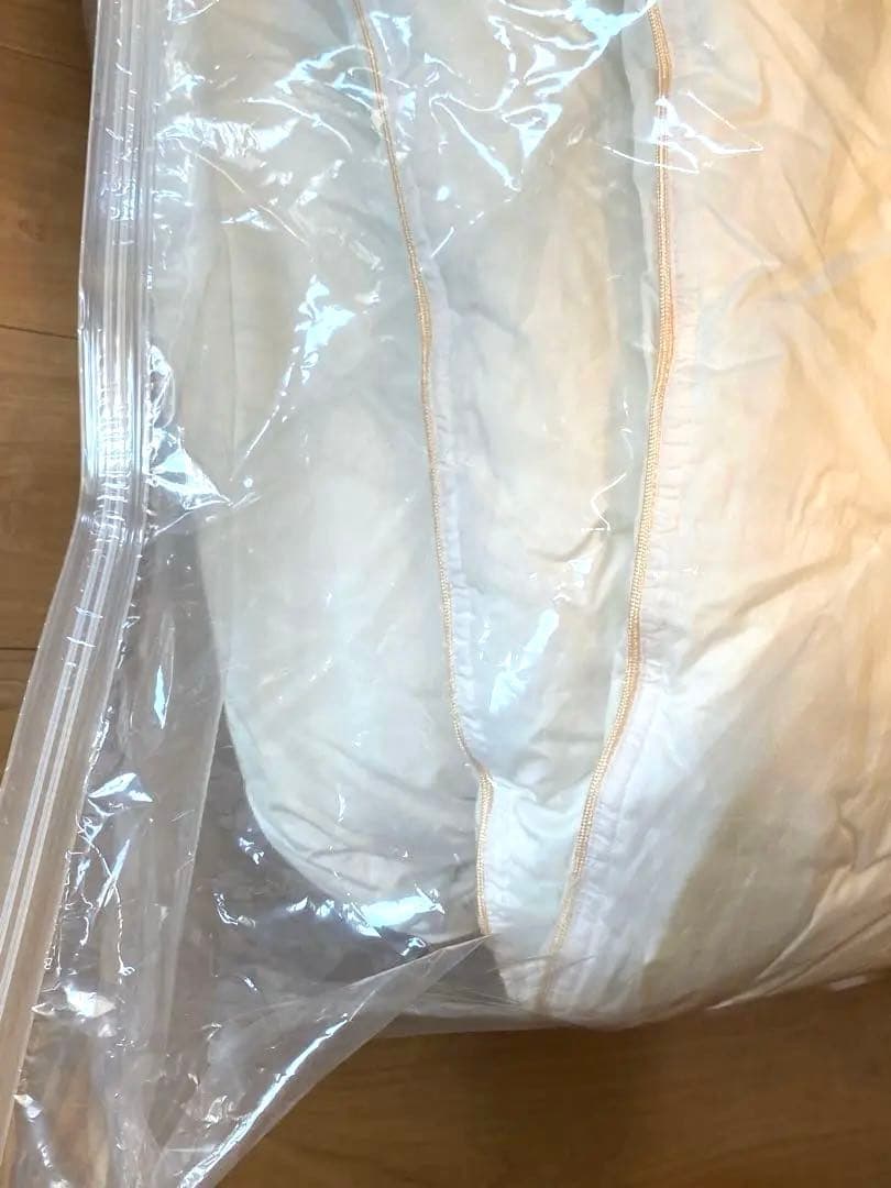 ニトリ　羽毛布団　クイーンサイズ　ダウン93%