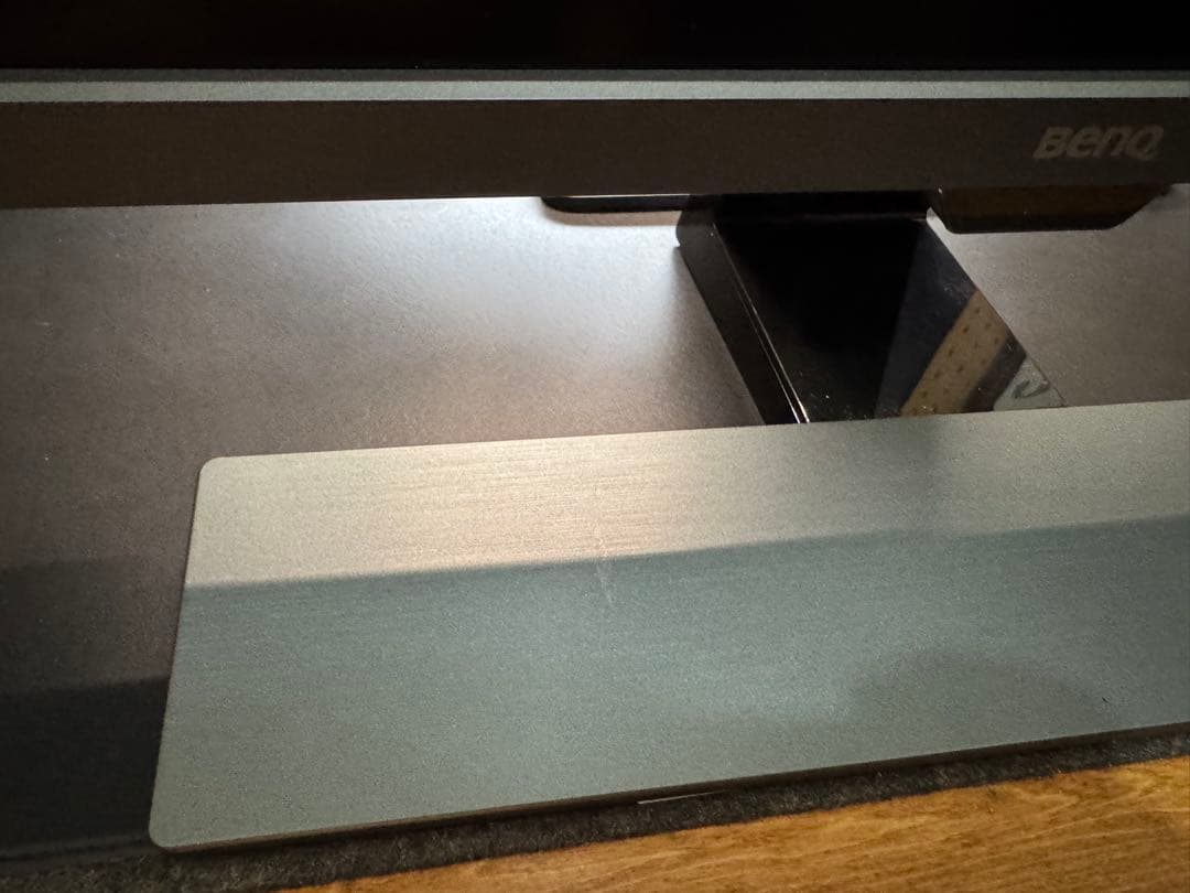 BenQ EW3270U 32インチ LEDモニター 本体