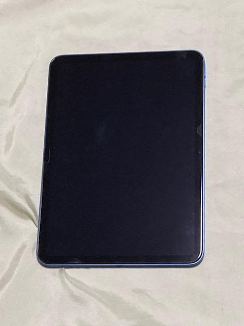 iPad Wi-Fiモデル 10世代 64GB Blue ケース付き