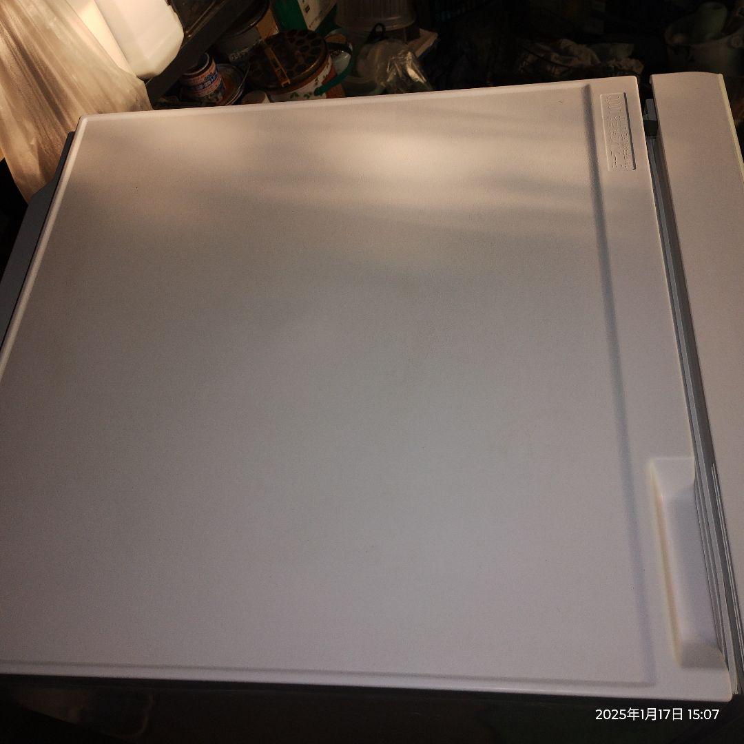 引き取り限定、 ハイセンス冷蔵庫2020年製2ドア134リットル　ノンフロン