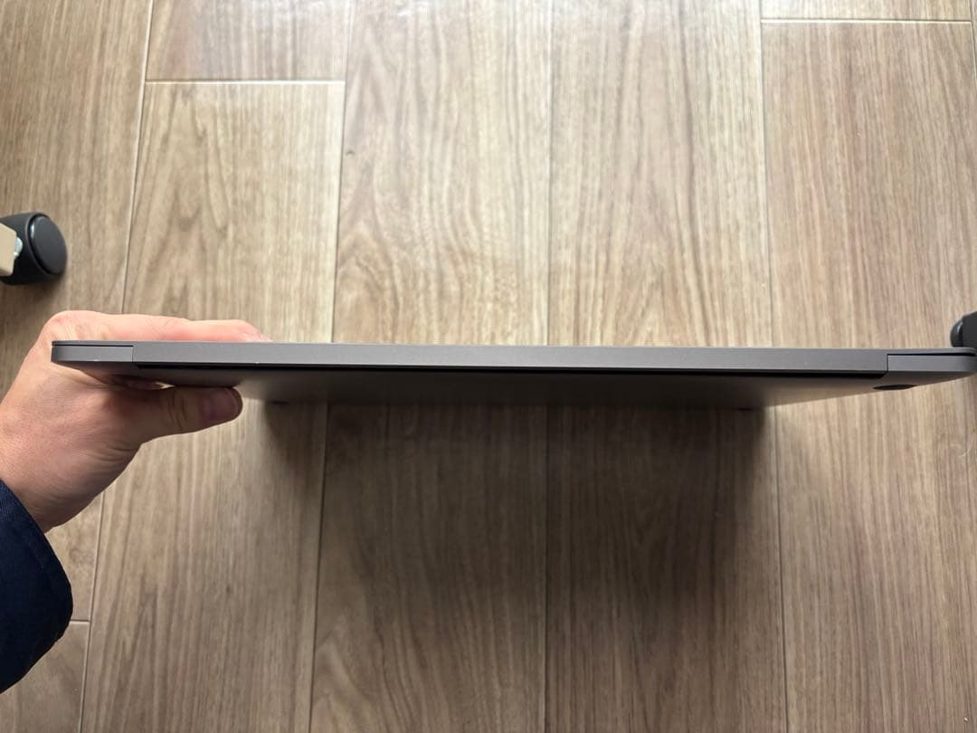 MacBook Pro 15インチ (2016) 本体