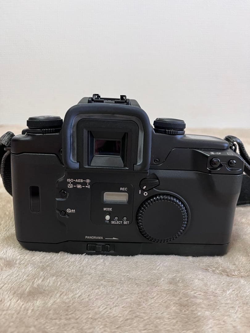 ★Canon EOS55 フィルムAF一眼レフ　交換レンズ2本他、道具一式！