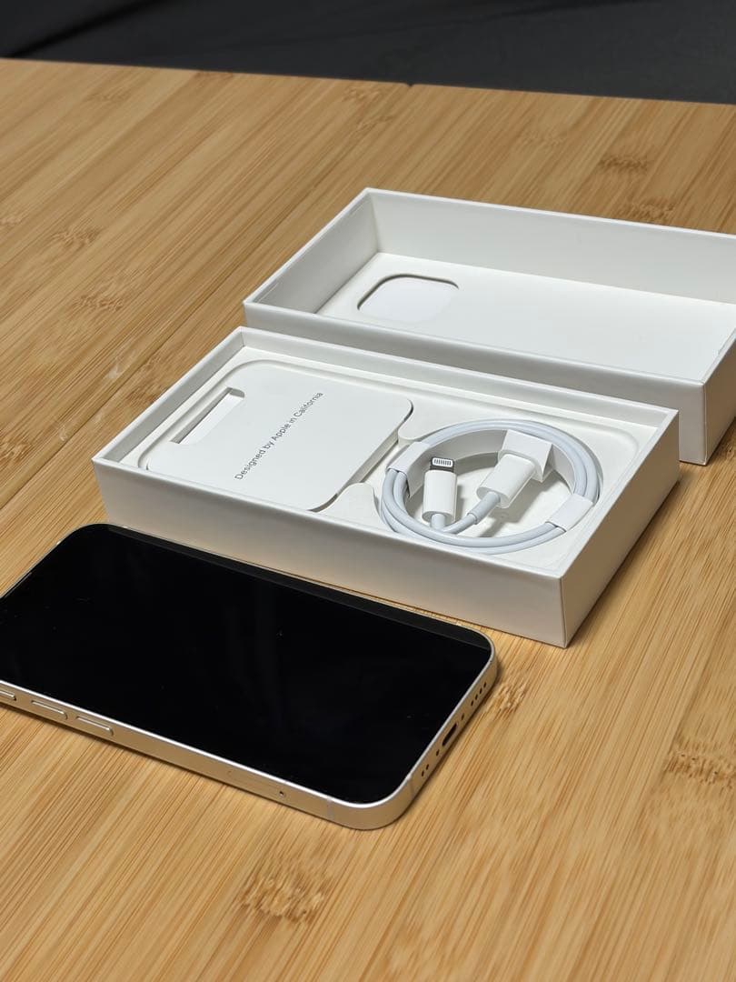 iPhone 13 mini 256GB SIMフリー　ケーブル付