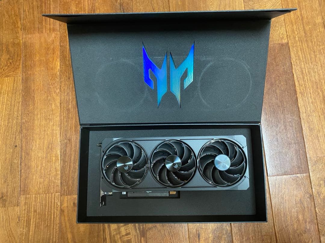 Predator BiFrost Radeon™ RX 7800 XT OC