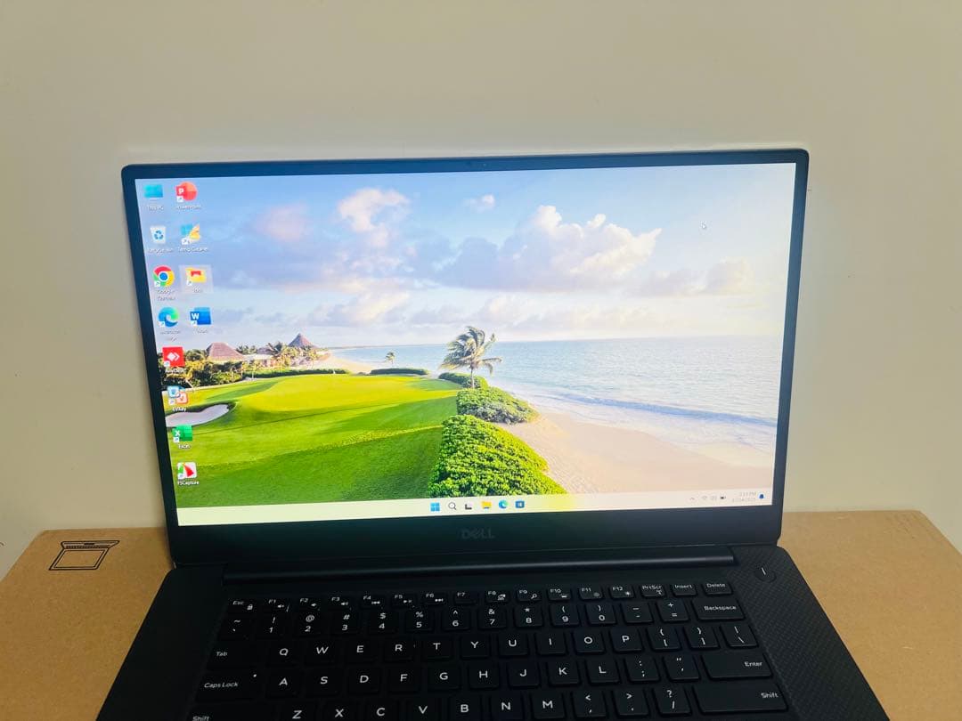 ノートPCケース Dell Precision 5540 i9 32GB 1TB T2000